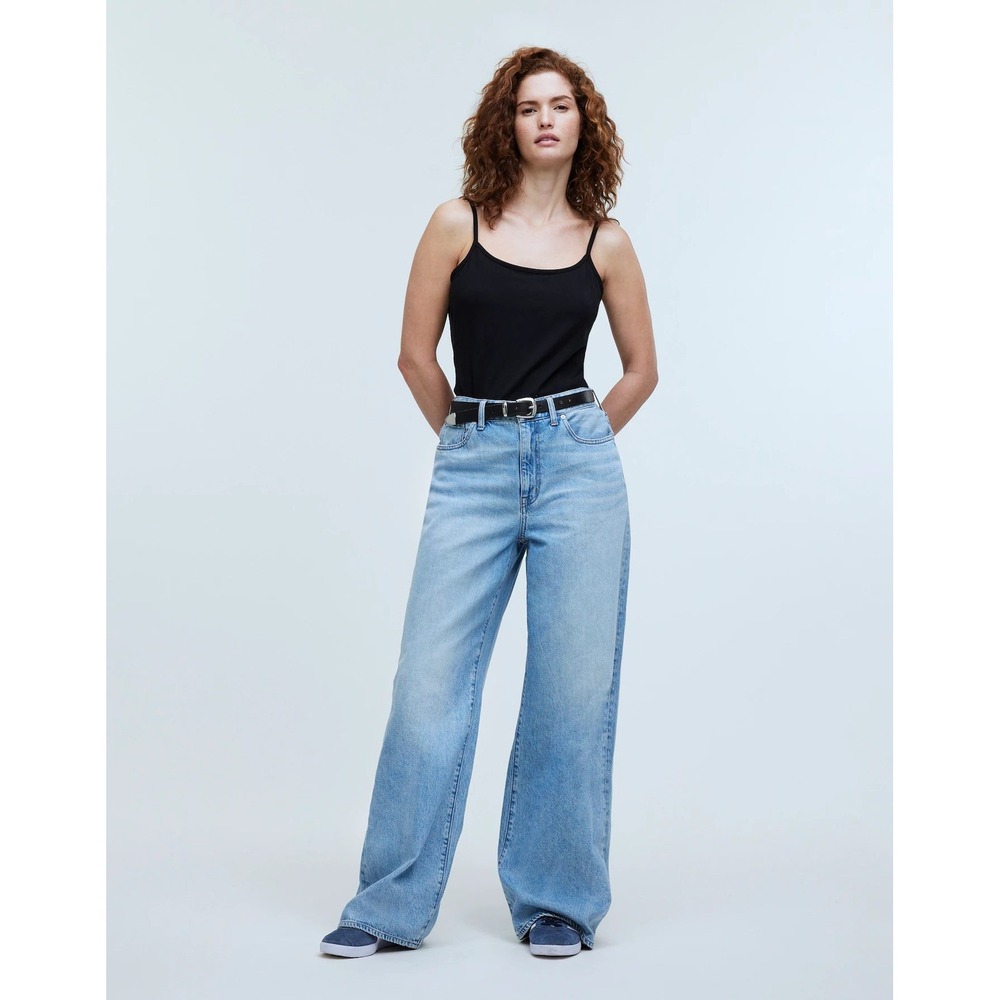 Madewell Womens Curvy Superwide-Leg Jeans in Ahern Wash Blue Size 33P DM7115